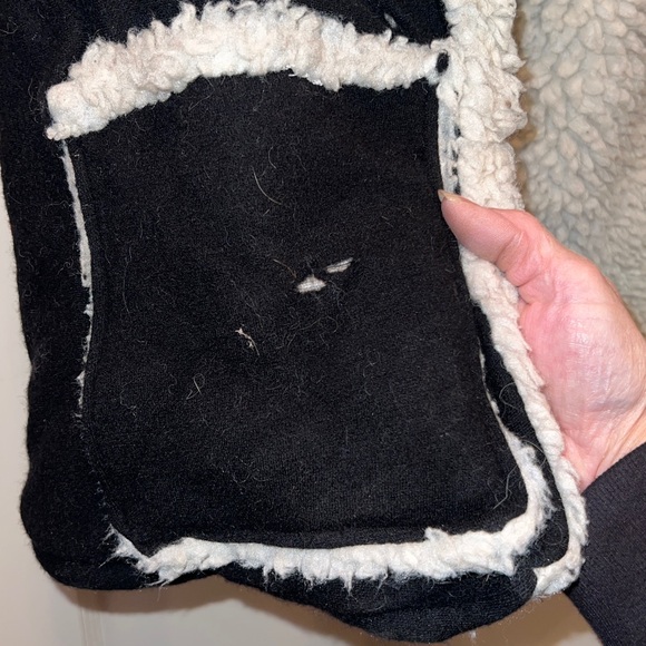 Vintage Handmade Native American Chief embroidered wool vest - Picture 7 of 9